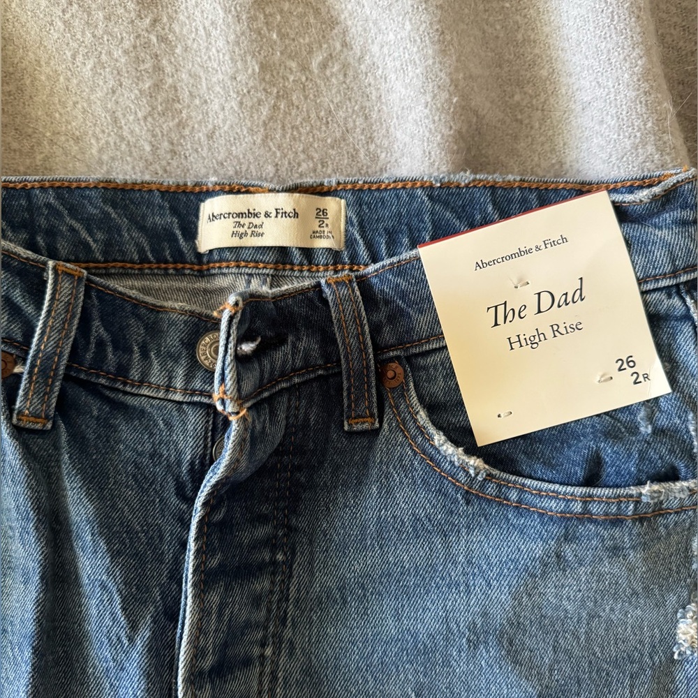 Abercrombie & Fitch “The Dad” High Rise Jeans, 26 - Picture 2 of 5